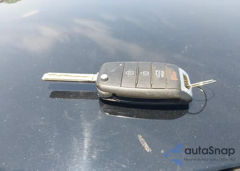 2015 Kia Optima Lx z USA, uszkodzony, nr VIN 5XXGM4A72FG466784